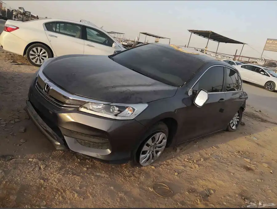 هوندا اكورد من موديل 2013الى2017تشليح قطع غيار 6