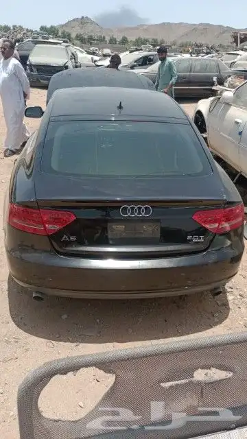 اودي 2011 A5 قطع غيار تشليح فقط 4سلندر 4