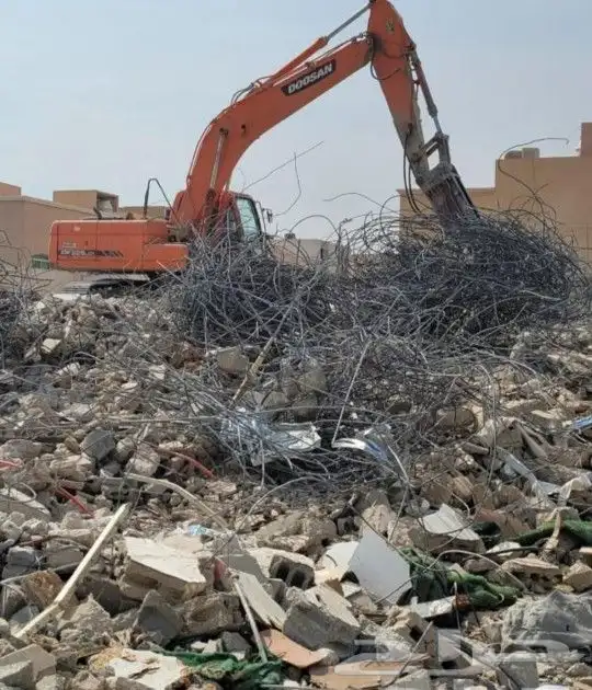 مقاول هدم وتكسير واسفلت 3