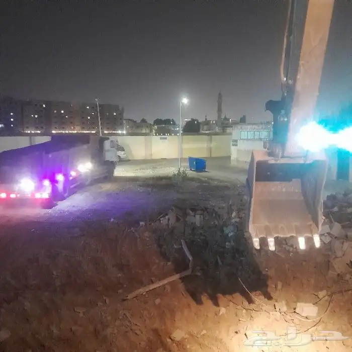 بوكلين هدد العماير والبيوت الشعبيه وحفر الاراضي 0