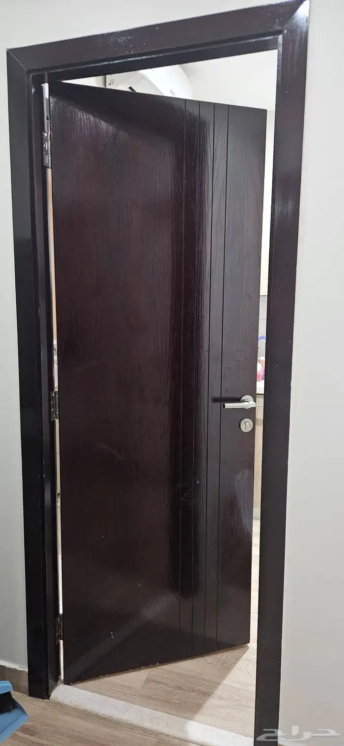 عدد 2 باب خشب كامل 0