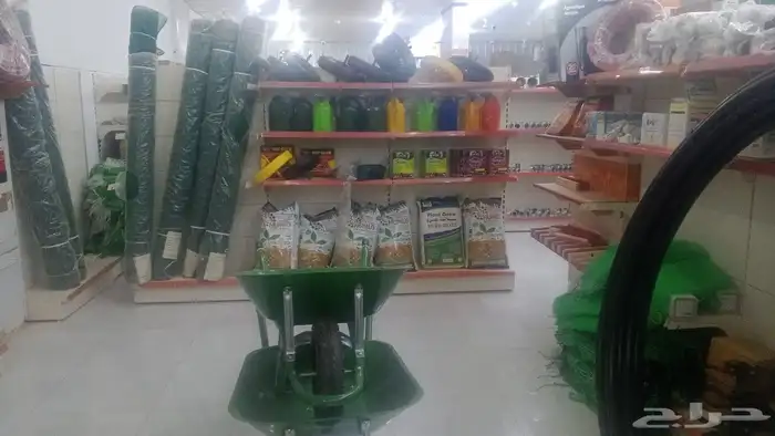 متوفر جميع انواع الغطاسات والعزقات والليات 3