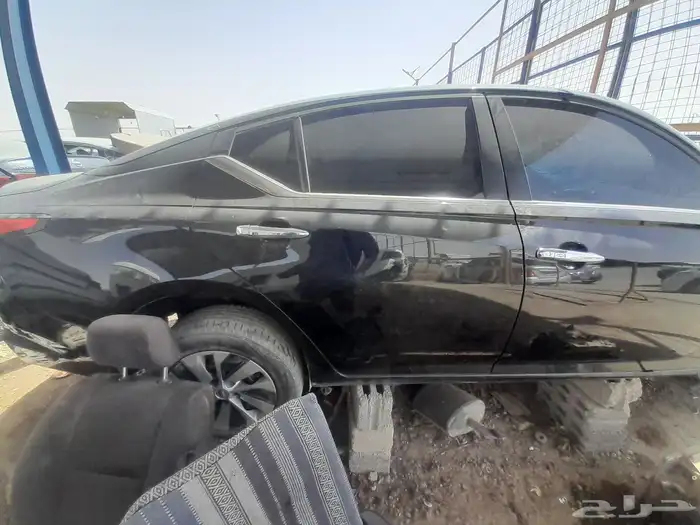 نيسان التيما 9
