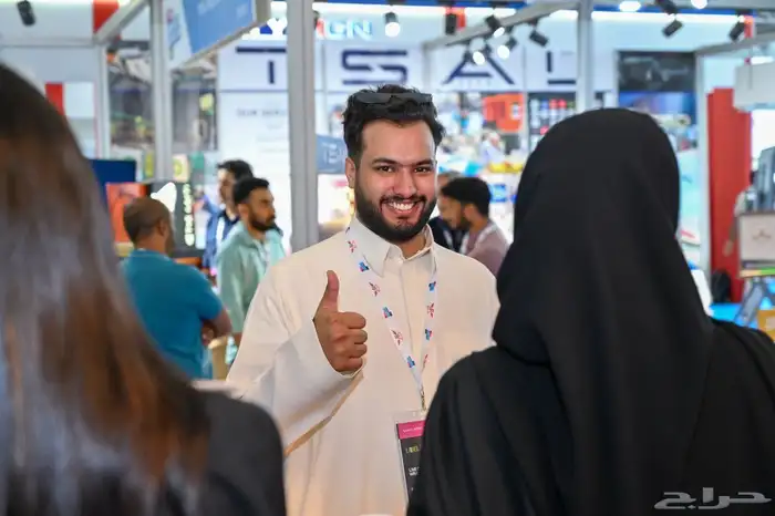 مصور معارض 3