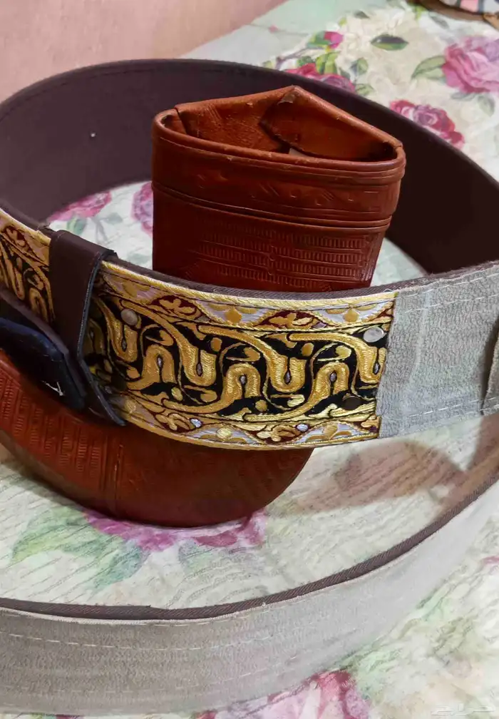 جنبية للبيع 1