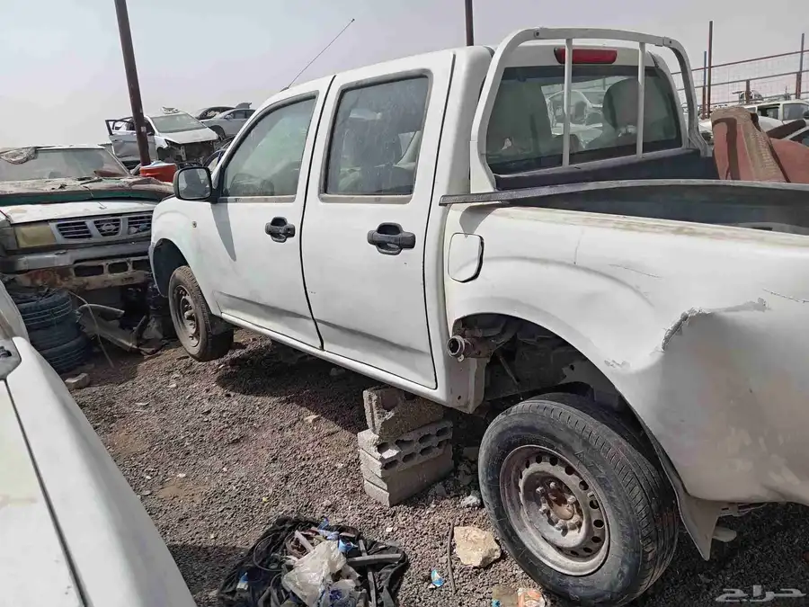 قطع غيار ايسوزو ديماكس2012 2
