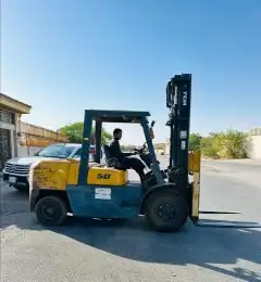 رافعة شوكية فوركلفت وكرين للإيجار شهري يومي سنوي 2022 اجار 1