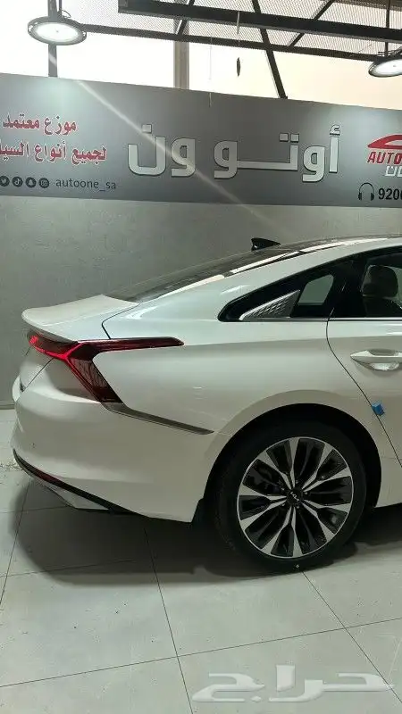 كيا K8 GLS نص فل موديل 2024 5