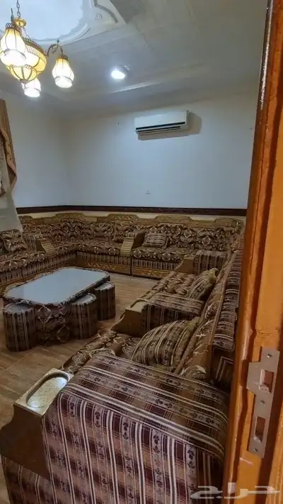 للبيع دور وشقتين بحي الريان 2