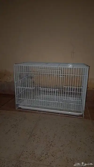 السلام عليكم قفس طيور للبيع ومعه ثنين حق ماء واكل 0