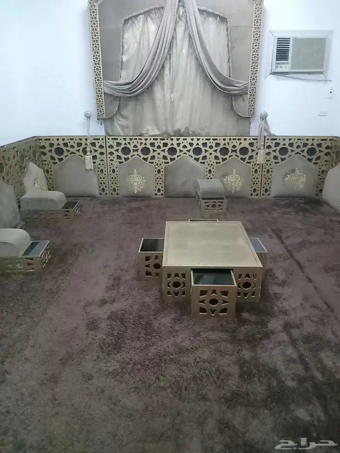 مجلس 5في4 1