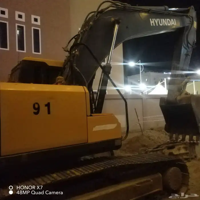 حفار بوكلين جنزير وجي سي بي عرجا 1