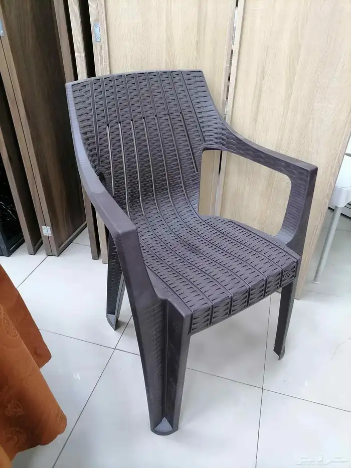 كراسي بلاستيك 0