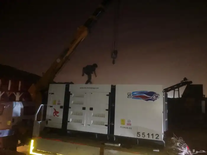 ونش كرين سطحه بوم تراك لوبد نقل غرف نقل بركسات نقل مولدات 1