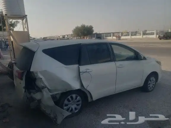 تويوتا انوفا 2017 3