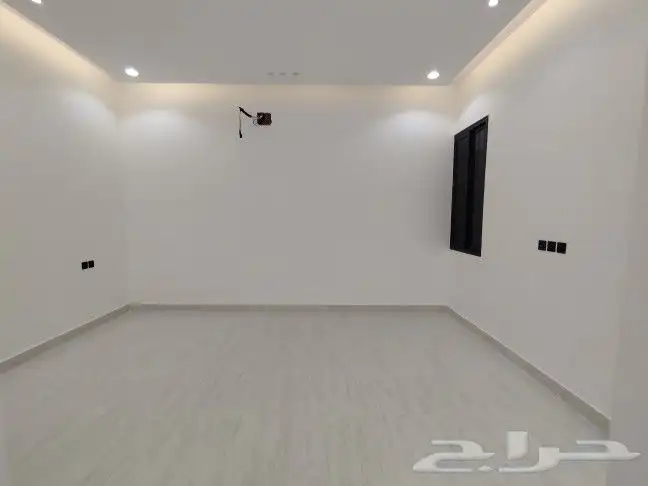 للبيع شقة دور أرضي مع حوش وبايكة سيارة احد رفيده 550 الف 21