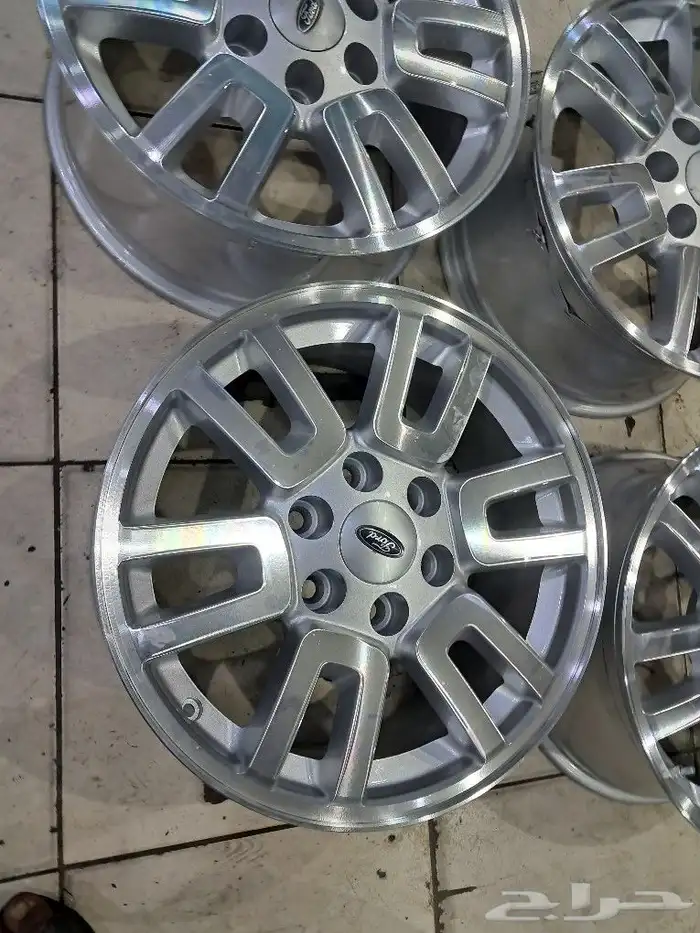 طقم جنوط اكسبليشن مقاس 18 اصليه وكاله 4