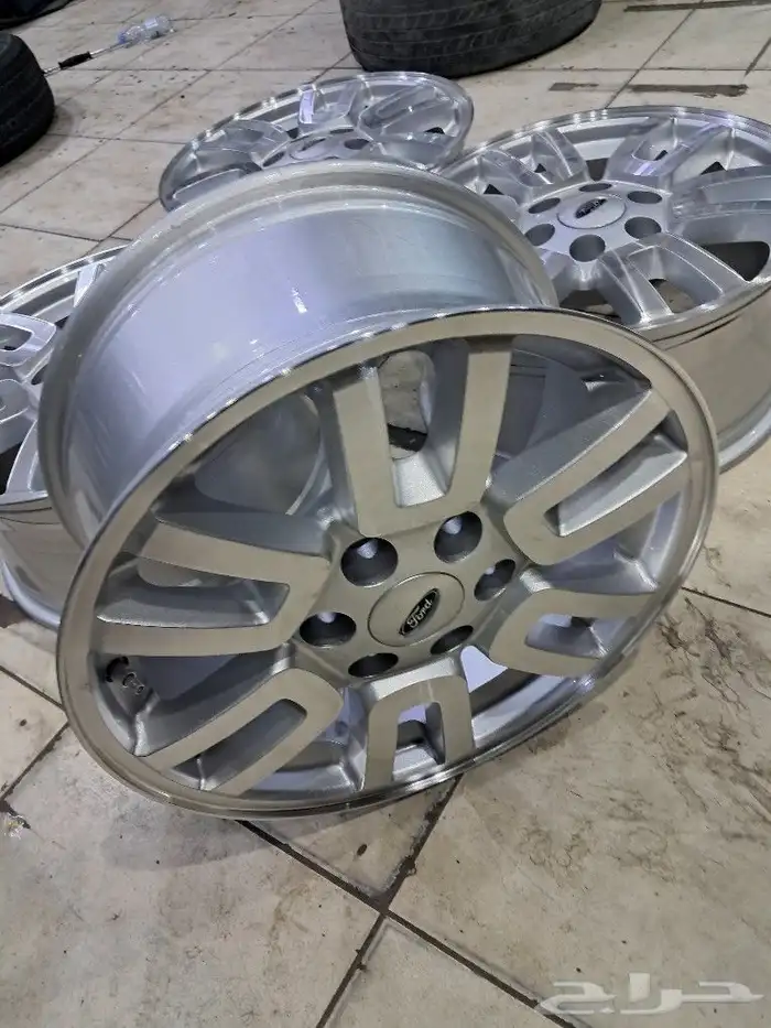 طقم جنوط اكسبليشن مقاس 18 اصليه وكاله 3