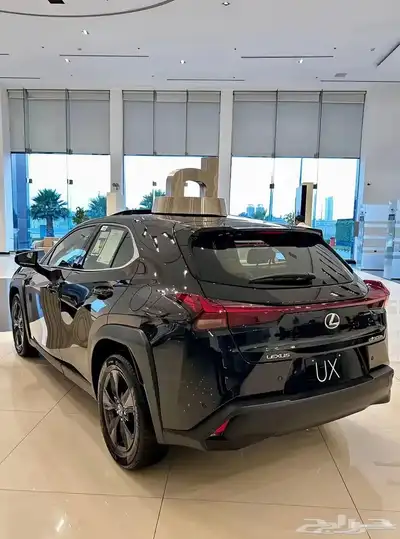عرض اليوم لكزس UX300H هايبرد 2024 1