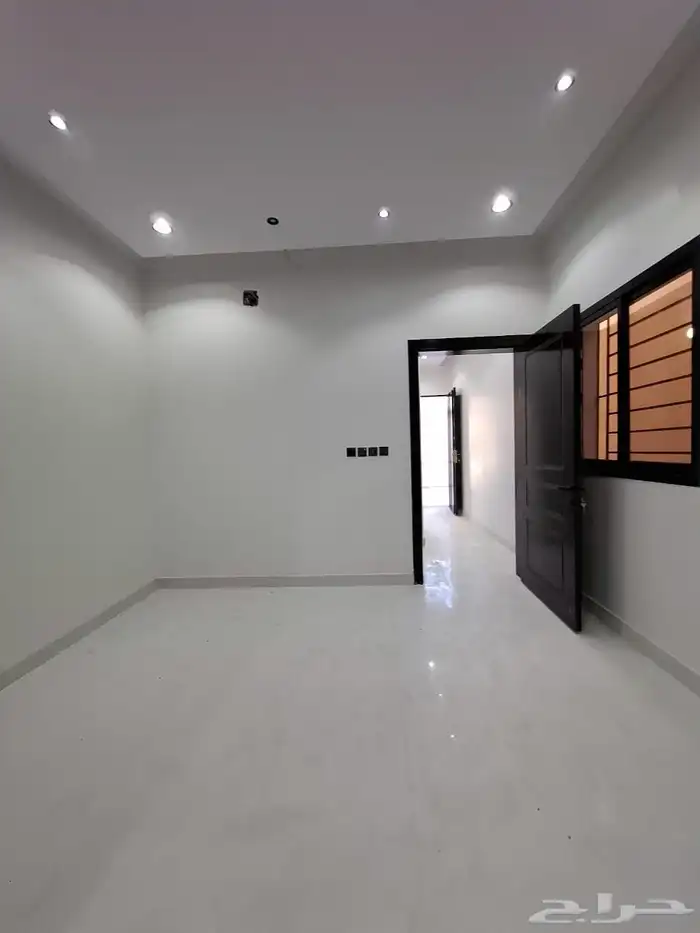 ادوار وفلل وشقق للبيع 4