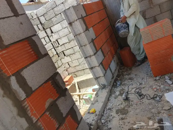 معلم بناء مليس 0