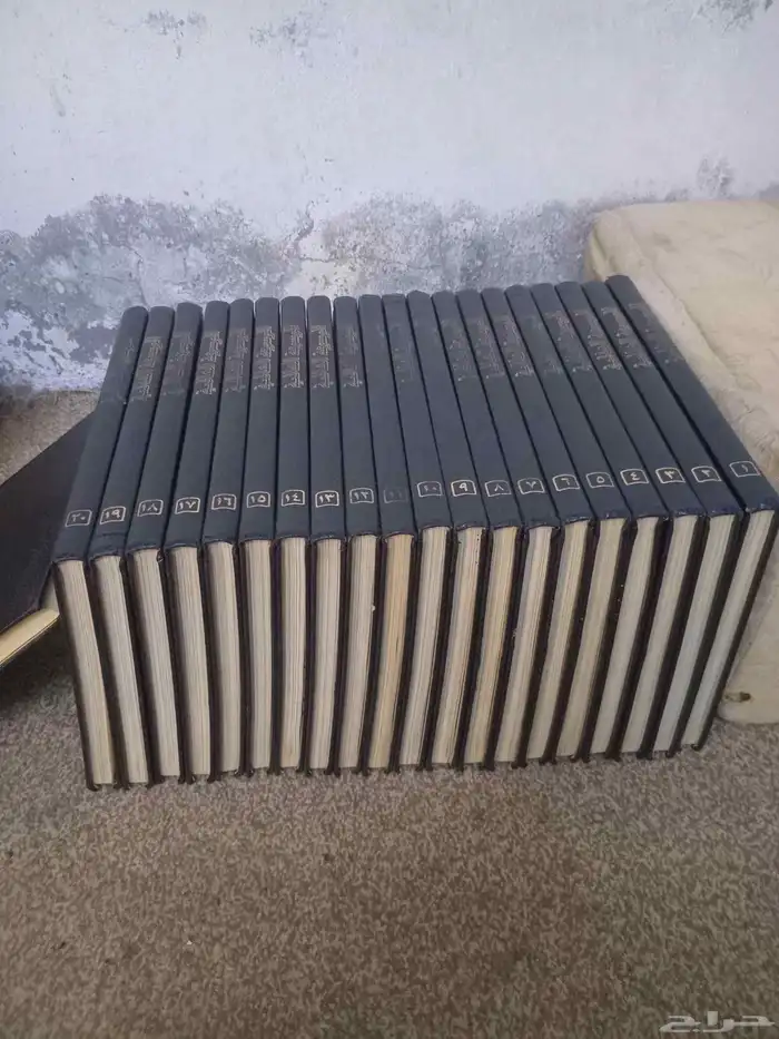 كتب للبيع اكثر من ثلاثين مجلد قديمه 2