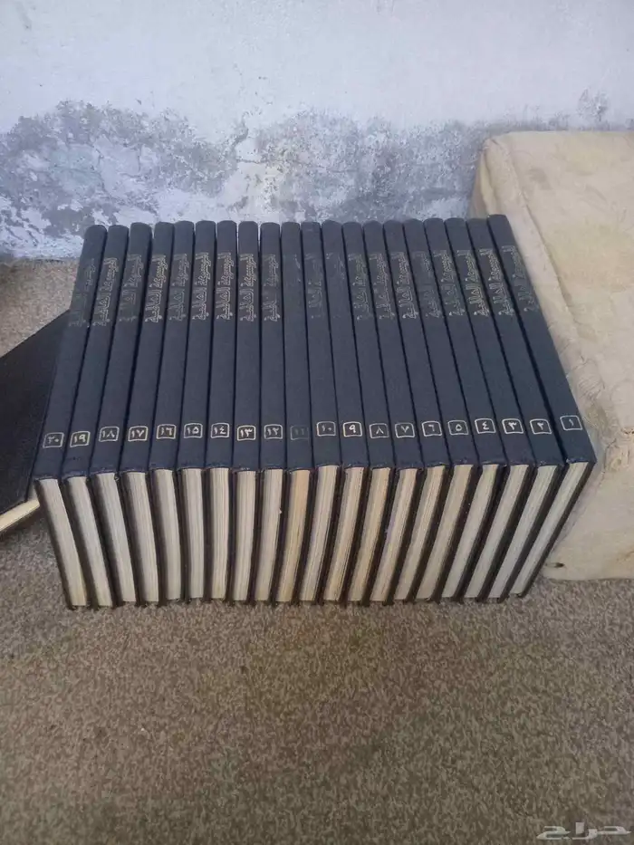 كتب للبيع اكثر من ثلاثين مجلد قديمه 3