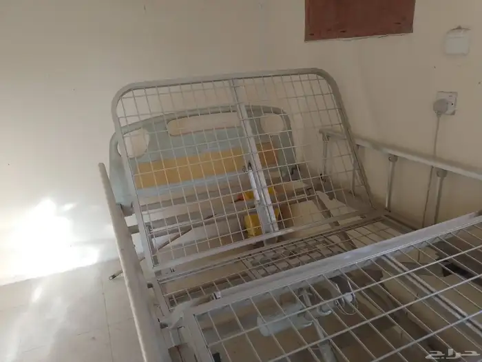 سرير طبي 8حركات كل شي شغال على الشرط نفر ونص 4