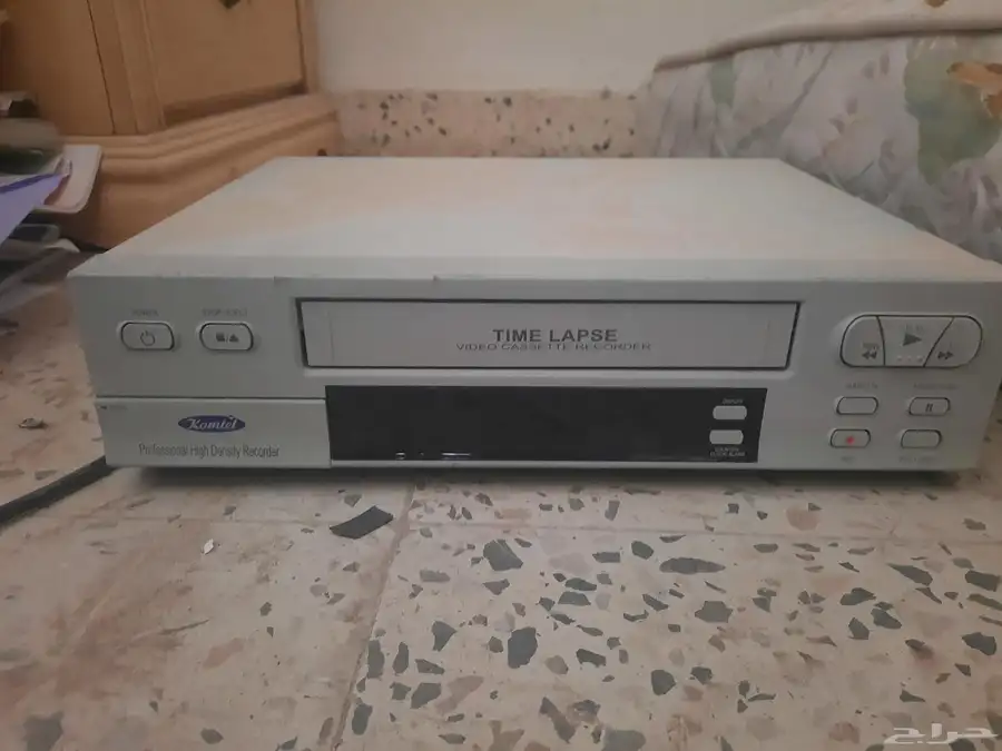 جهاز تشغيل اشرطة فيديو VHS مستعمل 0