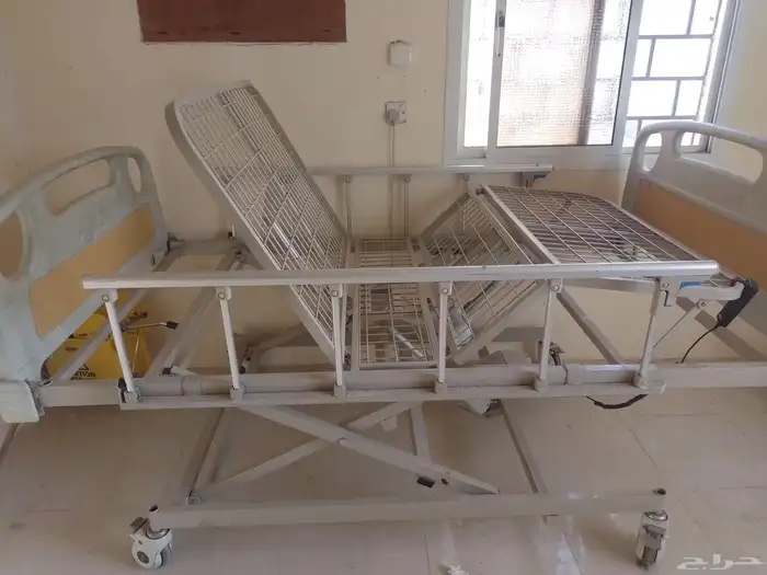 سرير طبي 8حركات كل شي شغال على الشرط نفر ونص 0