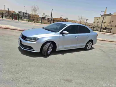 Volkswagen 2015 model Jetta 5