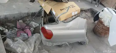 رفرف خلفي سياره ايكو 2005 0