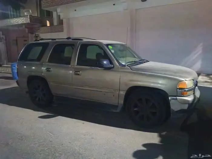 سيارات جيمس يوكن 2002 6