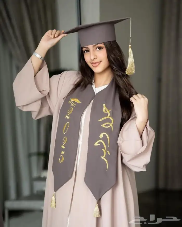 عبايات تخرج تفصيل حسب الطلب 0