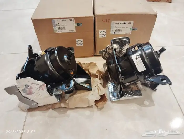 طقم كراسي مكينة يوكن تاهو اسكاليد سييرا سلفرادو اصلية GM 1