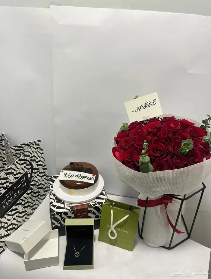 هدية تخرج باقة ورد هدية نسائيه محل هدايا خميس مشيط 1