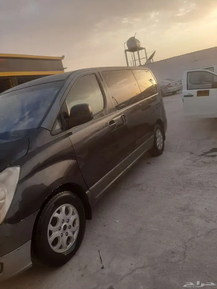 h1 2008 model ac cool good injan well is good 4