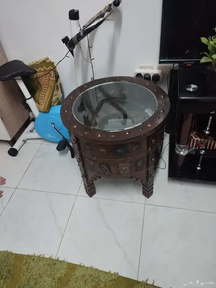 طاولة تراثيه نظيفه 1