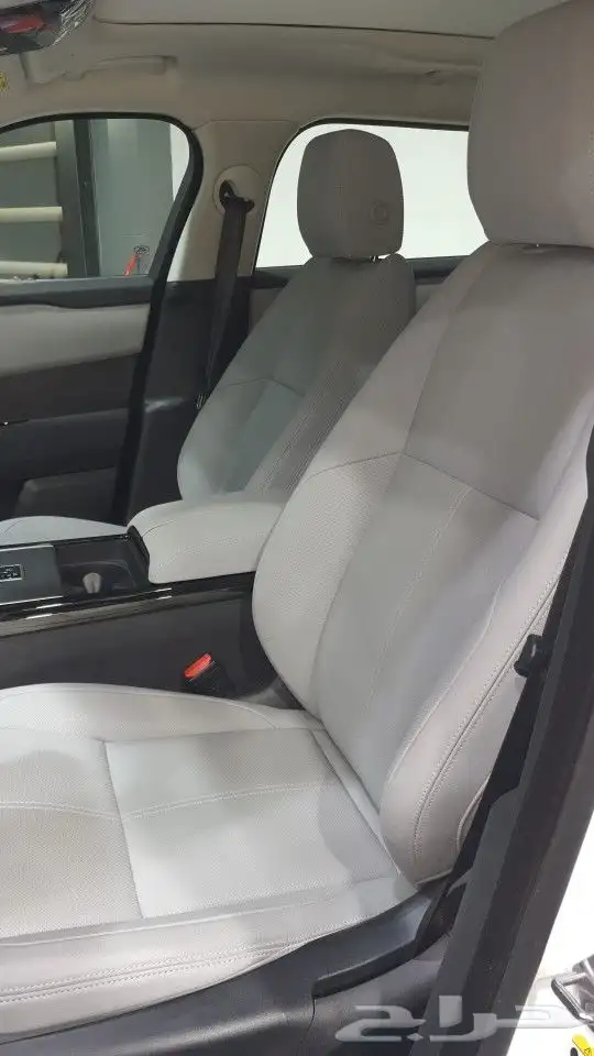 RANGE ROVER VELAR 2025 7