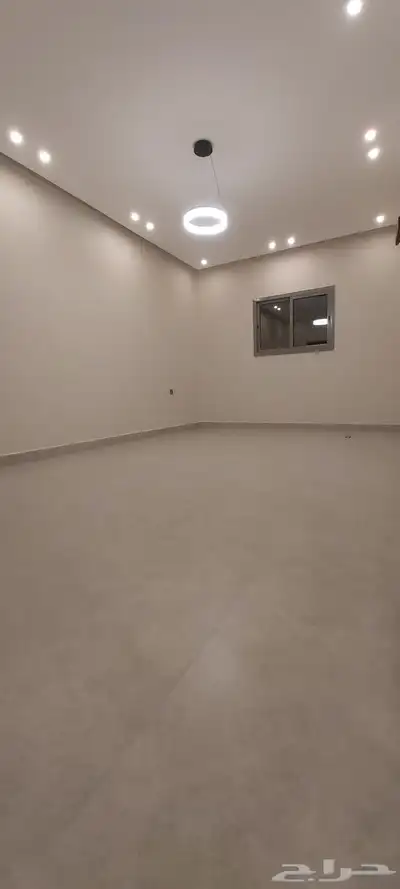 وحدات علويه وارضيه للبيع حي المطار القديم 2