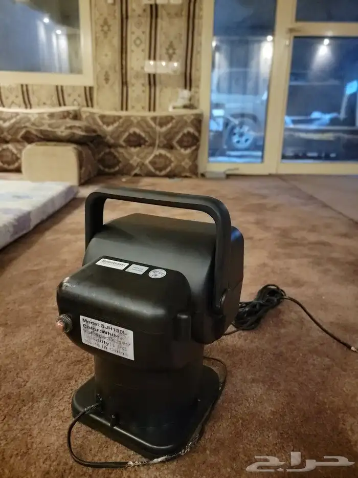 كشافات 100وات تعمل على البطاريات 12V طاقة شمسية 4