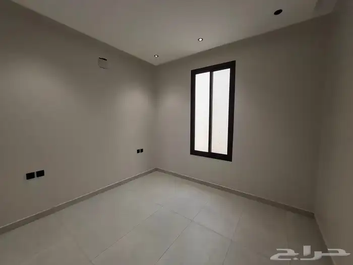 دور علوي بصك 250 متر بحي العوالي 700 الف ريال 12