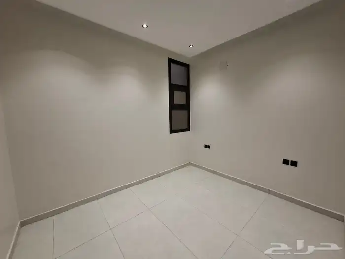 دور علوي بصك 250 متر بحي العوالي 700 الف ريال 13