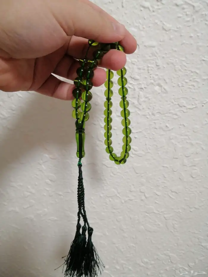 سبحة كهرمان لون زبرجدي فاخرة (جديدة). 0