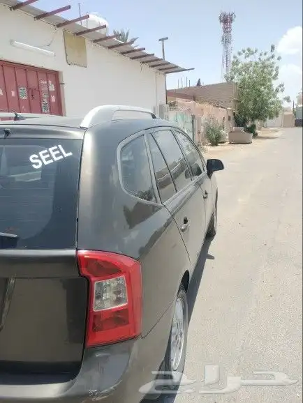 سياره كيا كارينز 2012 الممشي 225 عدد الركاب 7 1