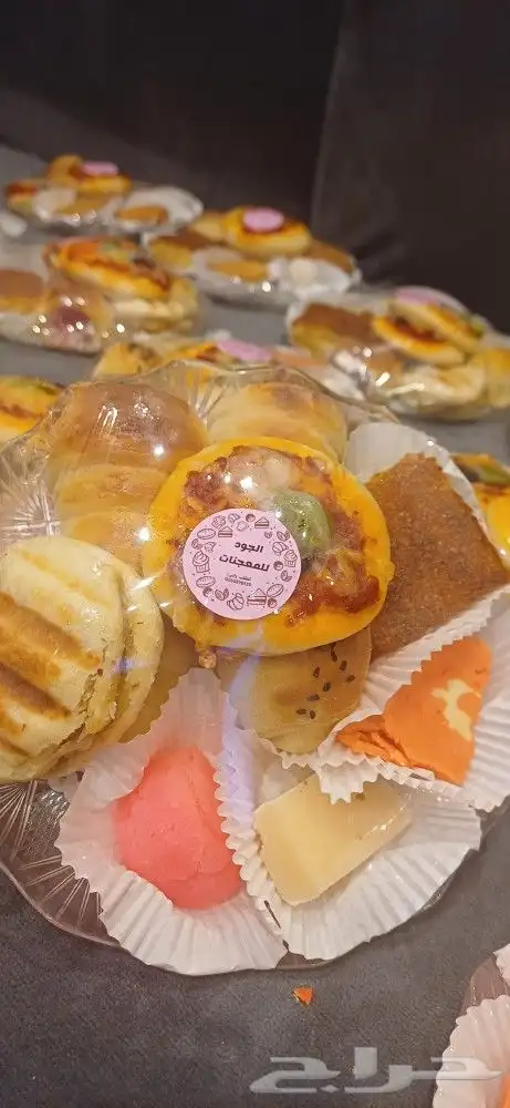 مخبوزات طازجة كل يوم 3