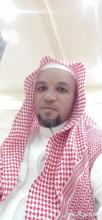 معلم لغة عربية لجميع المراحل ومحفظ قران كريم. 1