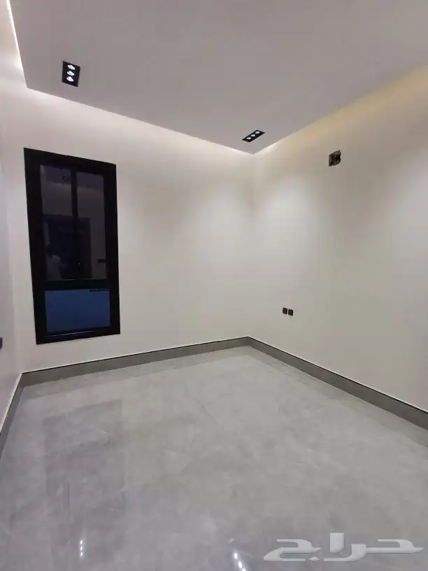 للبيع شقه دور اول حي الرمال مسك 6