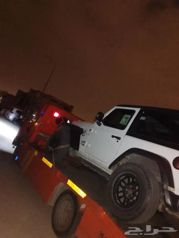 سطحه شمال الرياض لنقل السيارات المعطله والمصدومه 0