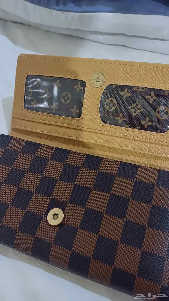 محفظه 8